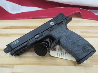 SMITH & WESSON M&P22 12 ROUND THREADED BARREL .22 LR - Image 4 of 6