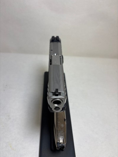 SMITH & WESSON SD40 2.0 .40 S&W - Image 2 of 6