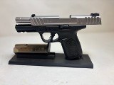 SMITH & WESSON SD40 2.0 .40 S&W - Image 5 of 6