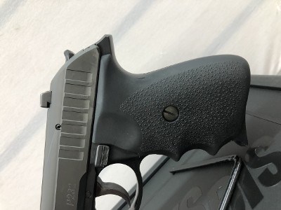 SIG SAUER P232 .380 ACP - Image 7 of 17
