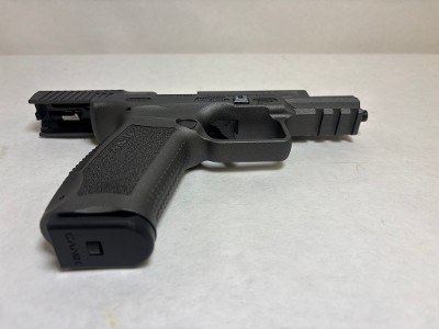 CANIK TP9SF 9MM LUGER (9X19 PARA) - Image 5 of 6