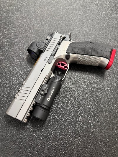 DAN WESSON FIREARMS DWX 9MM LUGER (9x19 PARA) - Image 1 of 12