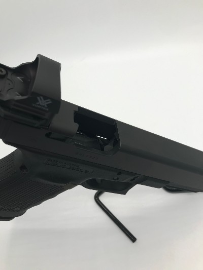 GLOCK G40 GEN 4 10MM - Image 9 of 10