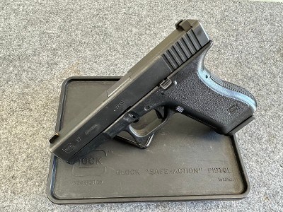 GLOCK 17 Gen 2 9MM LUGER (9x19 PARA) - Image 1 of 10