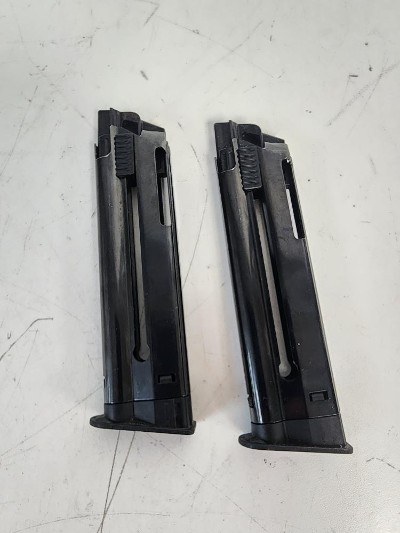 BROWNING 1911-22 BLACK LABEL 051866490 .22 LR - Image 11 of 12