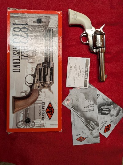 PIETTA 1873 GREAT WESTERN II .357 MAG - Image 1 of 12