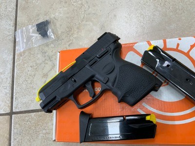 TAURUS Taurus G2C 9MM LUGER (9x19 PARA) - Image 2 of 8