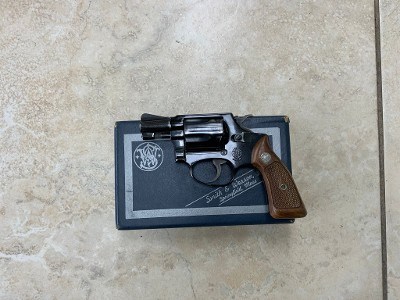 SMITH & WESSON MODEL 37 .38 SPL - Image 1 of 9