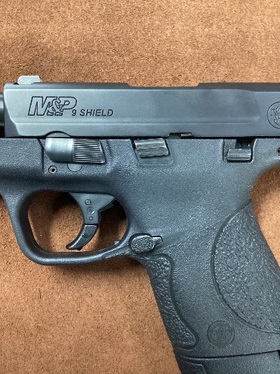 SMITH & WESSON M&P 9 SHIELD 9MM LUGER (9X19 PARA) - Image 4 of 10