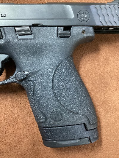 SMITH & WESSON M&P 9 SHIELD 9MM LUGER (9X19 PARA) - Image 6 of 10