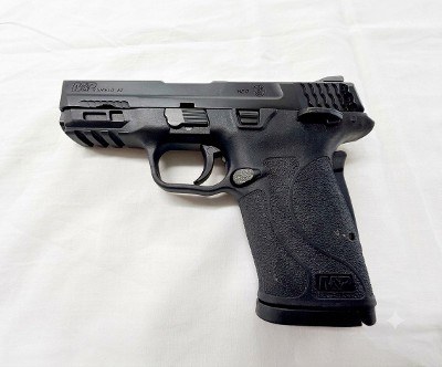 SMITH & WESSON M&P 9 SHIELD EZ M2.0 TS 9MM LUGER (9x19 PARA) - Image 1 of 2