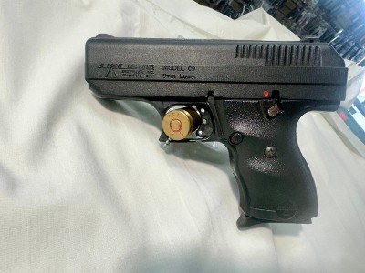 HI-POINT C9 - PISTOL 9MM LUGER (9x19 PARA) - Image 1 of 3