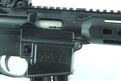 SMITH & WESSON M&P 15-22 - RIFLE .22 LR - Image 19 of 25