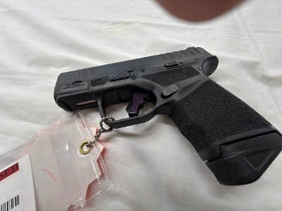SPRINGFIELD ARMORY HELLCAT 9MM LUGER (9x19 PARA) - Image 1 of 2
