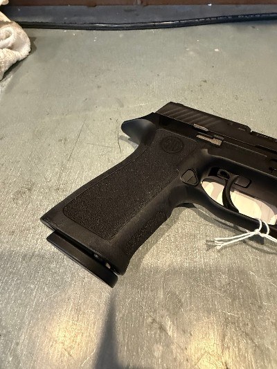 SIG SAUER P320 9MM LUGER (9x19 PARA) - Image 6 of 11