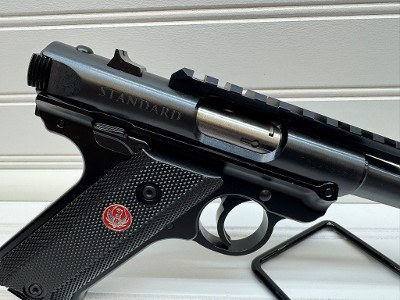 RUGER MARK IV STANDARD .22 LR - Image 4 of 17