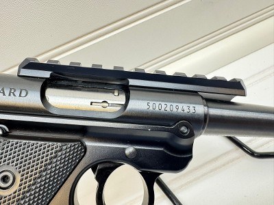 RUGER MARK IV STANDARD .22 LR - Image 15 of 17