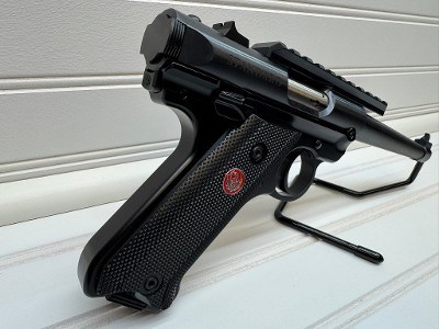 RUGER MARK IV STANDARD .22 LR - Image 5 of 17