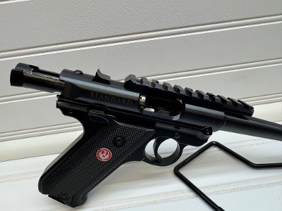 RUGER MARK IV STANDARD .22 LR - Image 16 of 17