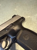 SMITH & WESSON SW9VE 9MM LUGER (9x19 PARA) - Image 4 of 10