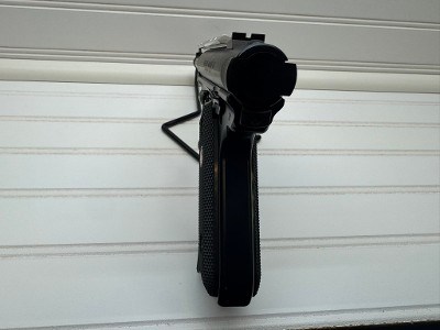 RUGER MARK IV STANDARD .22 LR - Image 8 of 10