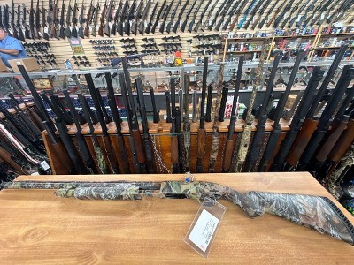 MOSSBERG 62437 12 GA - Image 1 of 1