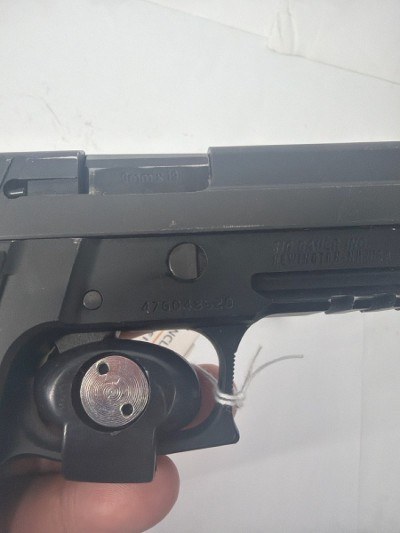 SIG SAUER P226 9MM LUGER (9x19 PARA) - Image 4 of 6