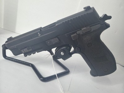 SIG SAUER P226 9MM LUGER (9x19 PARA) - Image 1 of 6