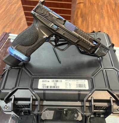SMITH & WESSON Spec Series V M&P 9 Metal HD 9MM LUGER (9x19 PARA) - Image 1 of 9