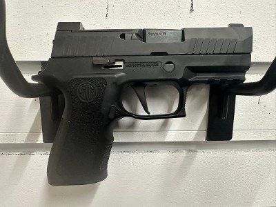 SIG SAUER P320 XCOMPACT 9MM LUGER (9X19 PARA) - Image 1 of 9
