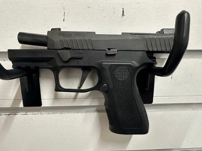 SIG SAUER P320 XCOMPACT 9MM LUGER (9X19 PARA) - Image 8 of 9