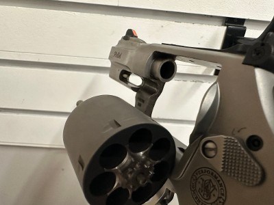 SMITH & WESSON PERFORMANCE CENTER MODEL 986 2.5" BARREL 9MM LUGER (9x19 PARA) - Image 6 of 6