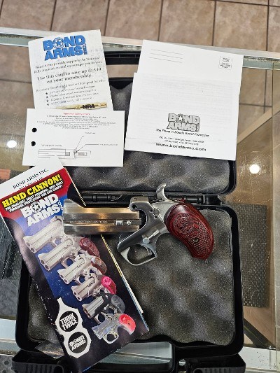 BOND ARMS SNAKE SLAYER .45 LC/.410 GA - Image 1 of 3