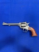 RUGER NEW MODEL SINGLE-SIX .22 LR/.22 WMR - Image 2 of 4