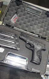 SMITH & WESSON M&P 9 performance9MM LUGER (9x19 PARA) - Image 1 of 4