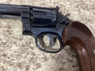 SMITH & WESSON 17 (K-22 MASTERPIECE) .22 LR - Image 9 of 25