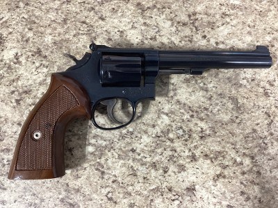 SMITH & WESSON 17 (K-22 MASTERPIECE) .22 LR - Image 1 of 25