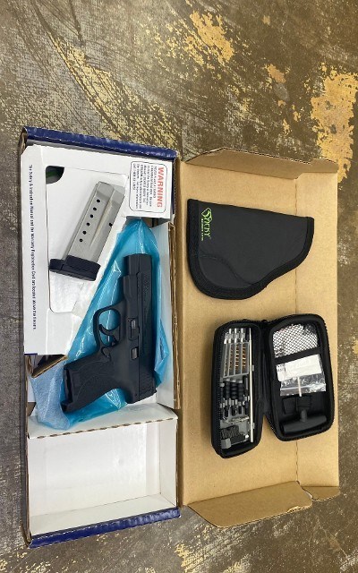 SMITH & WESSON Performance Center Shield M2.0 9MM LUGER (9X19 PARA) - Image 1 of 7