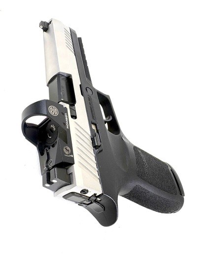 SIG SAUER P320 9MM LUGER (9x19 PARA) - Image 4 of 12