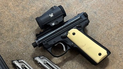 RUGER MARK IV .22 LR - Image 2 of 9