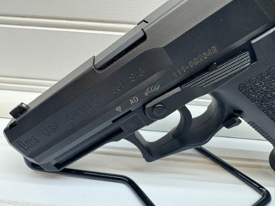 HECKLER & KOCH USP COMPACT .357 SIG - Image 2 of 16