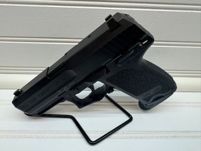 HECKLER & KOCH USP COMPACT .357 SIG - Image 1 of 16