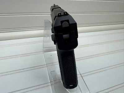 HECKLER & KOCH USP COMPACT .357 SIG - Image 13 of 16