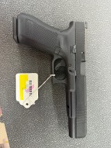 GLOCK 17L 9MM LUGER (9x19 PARA) - Image 1 of 2