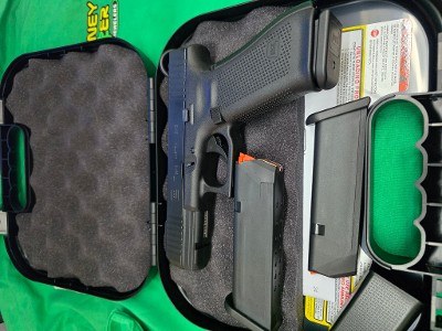 GLOCK 17 GEN 5 9MM LUGER (9x19 PARA) - Image 3 of 11