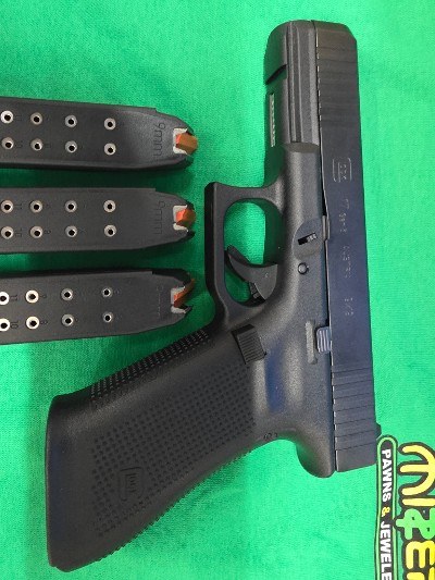 GLOCK 17 GEN 5 9MM LUGER (9x19 PARA) - Image 5 of 11