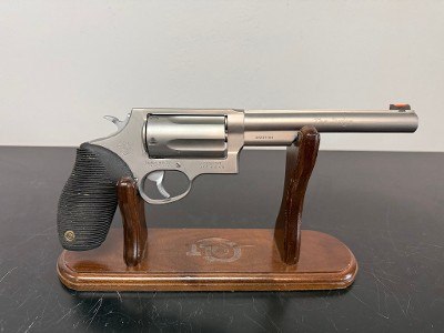 TAURUS JUDGE.45 LC/.410 GA - Image 2 of 11