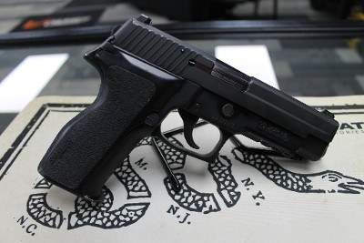 SIG SAUER P226 9MM LUGER (9x19 PARA) - Image 4 of 5
