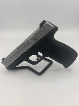 SMITH & WESSON SD9 VE 9MM LUGER (9x19 PARA) - Image 1 of 10