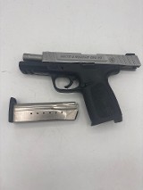 SMITH & WESSON SD9 VE 9MM LUGER (9x19 PARA) - Image 7 of 10